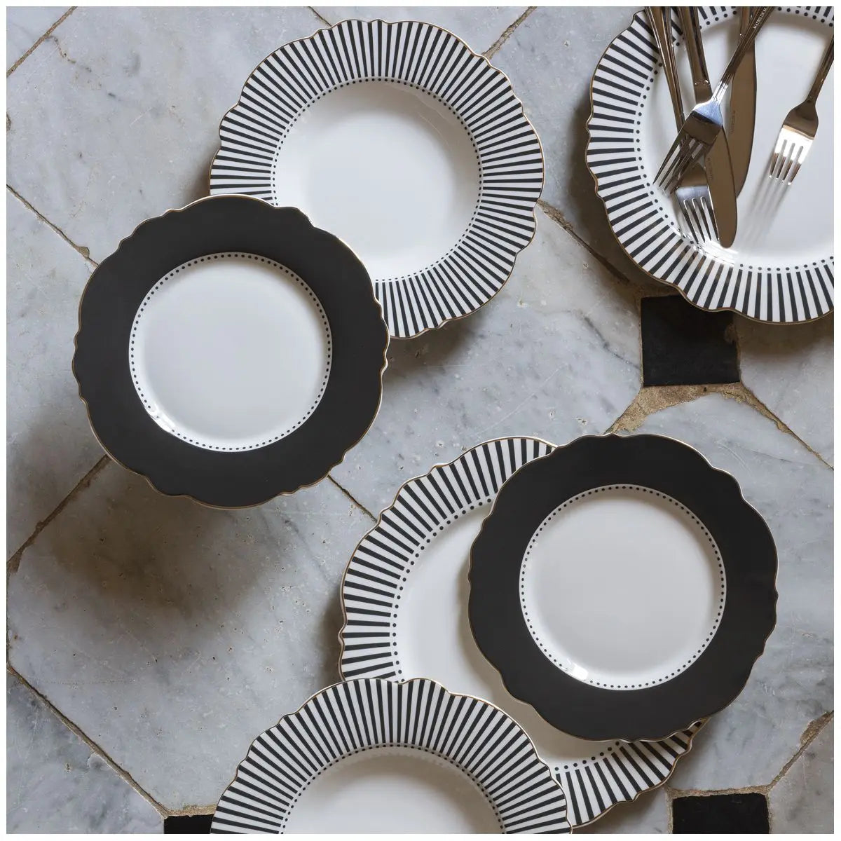Assiette CREUSE Madame de Récamier - Gris foncé Mathilde M