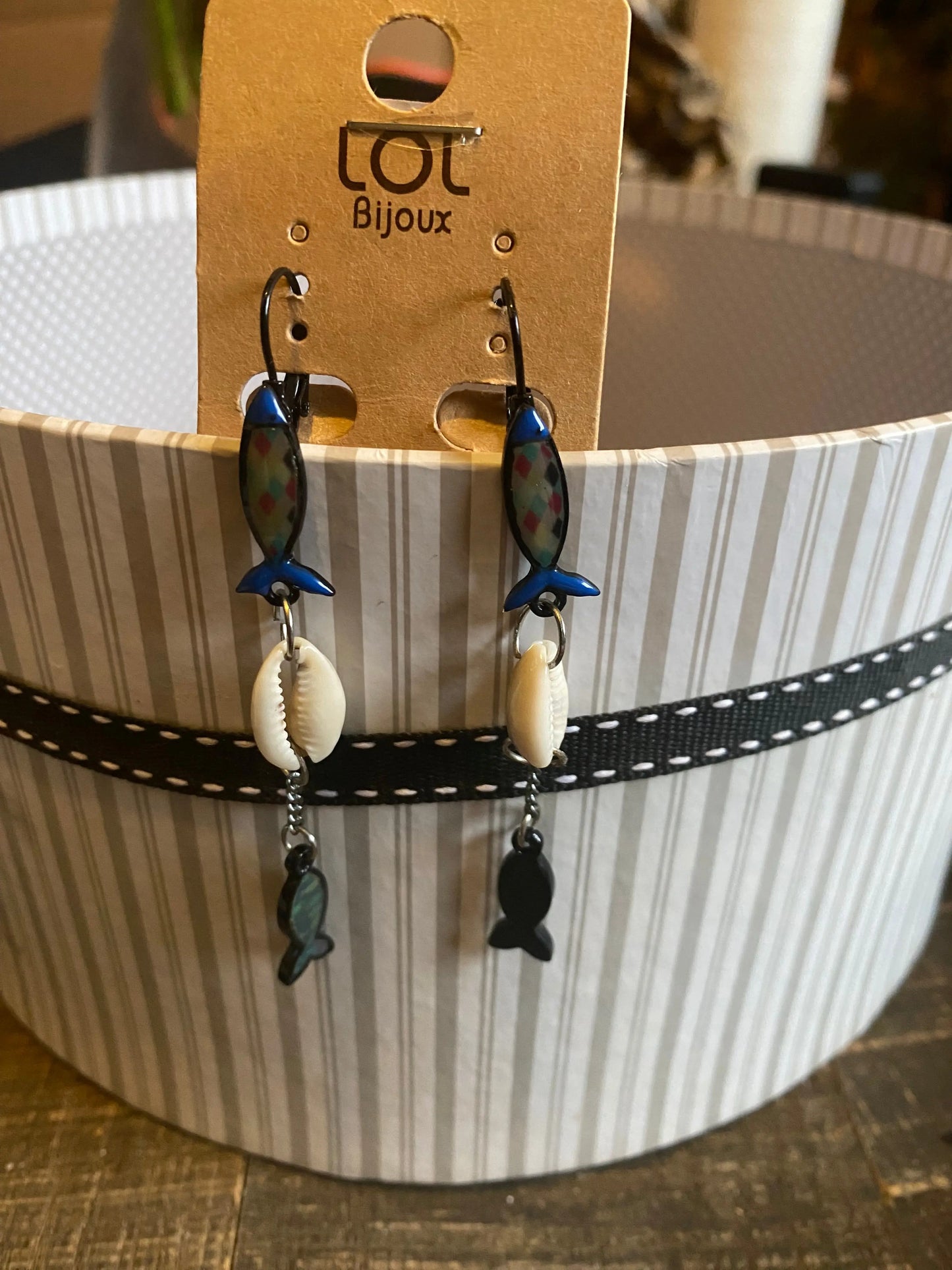 Boucles d'oreilles marines à dormeuse Lolilota