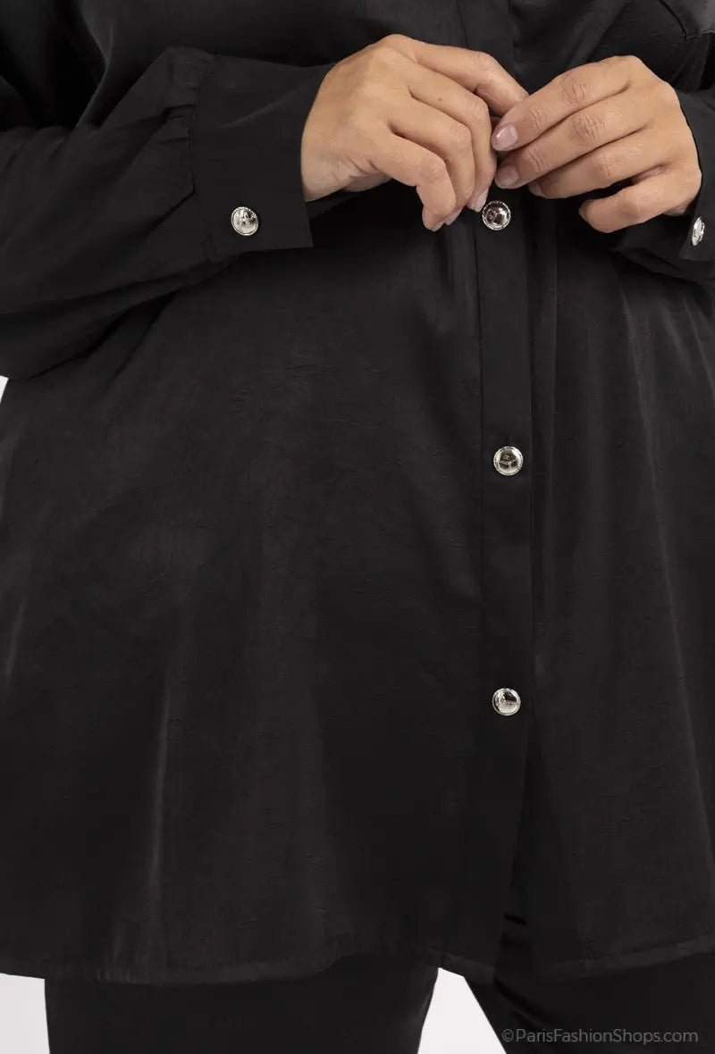 Chemise noire à bouton en satine 2W Paris