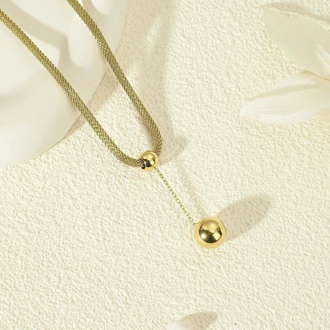 Collier Chaîne Dorée Double Boule Pendante en Y Eclat Paris