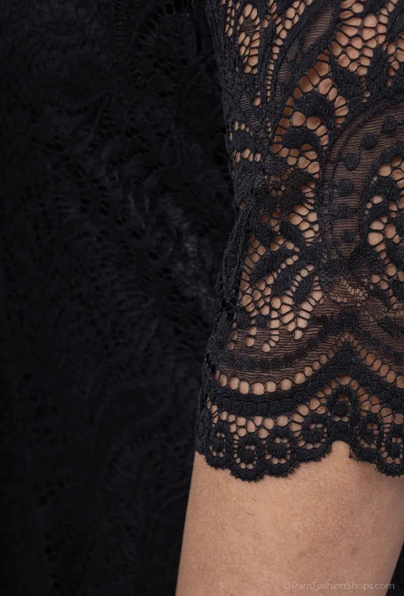 Robe noire en dentelle à 1/2 2W Paris