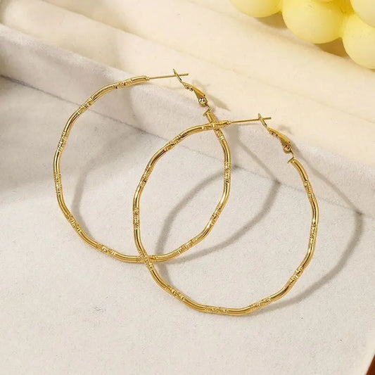 Boucles d'Oreilles Dorées Créoles 5cm de Diamètre Eclat Paris