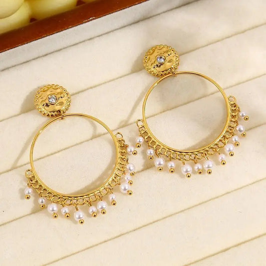 Boucles d'oreilles Dorées Cercles Avec Pendentifs Perle Synthétique Eclat Paris
