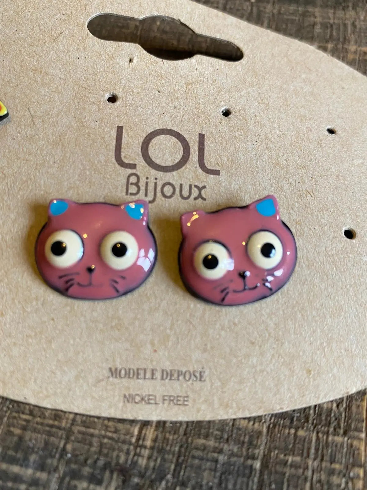 Boucles d'oreilles puces tête de chat Lolilota Lolilota