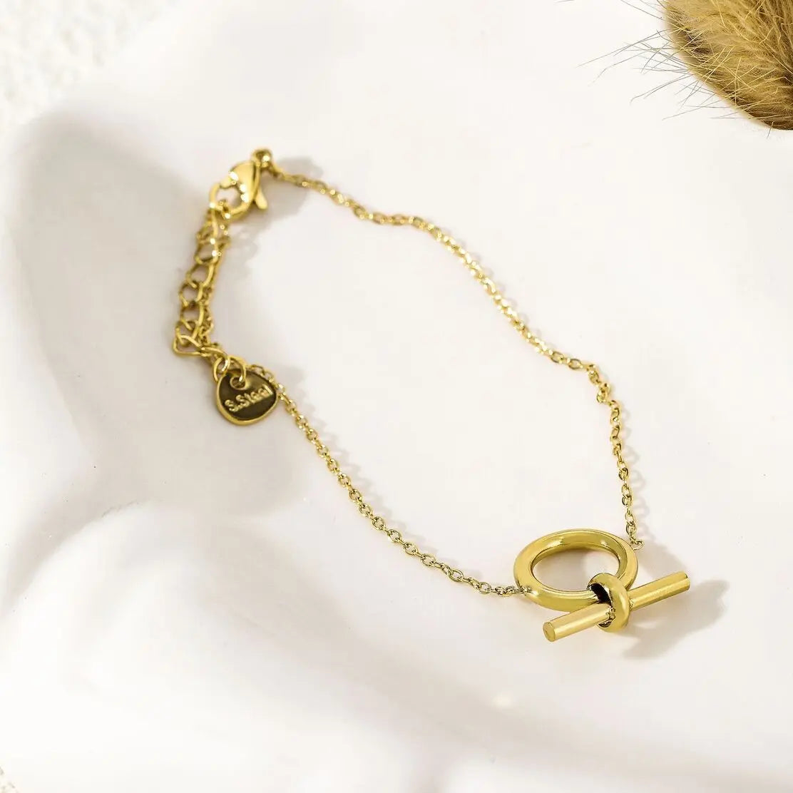 Bracelet chaîne dorée avec cercle et barre Eclat Paris