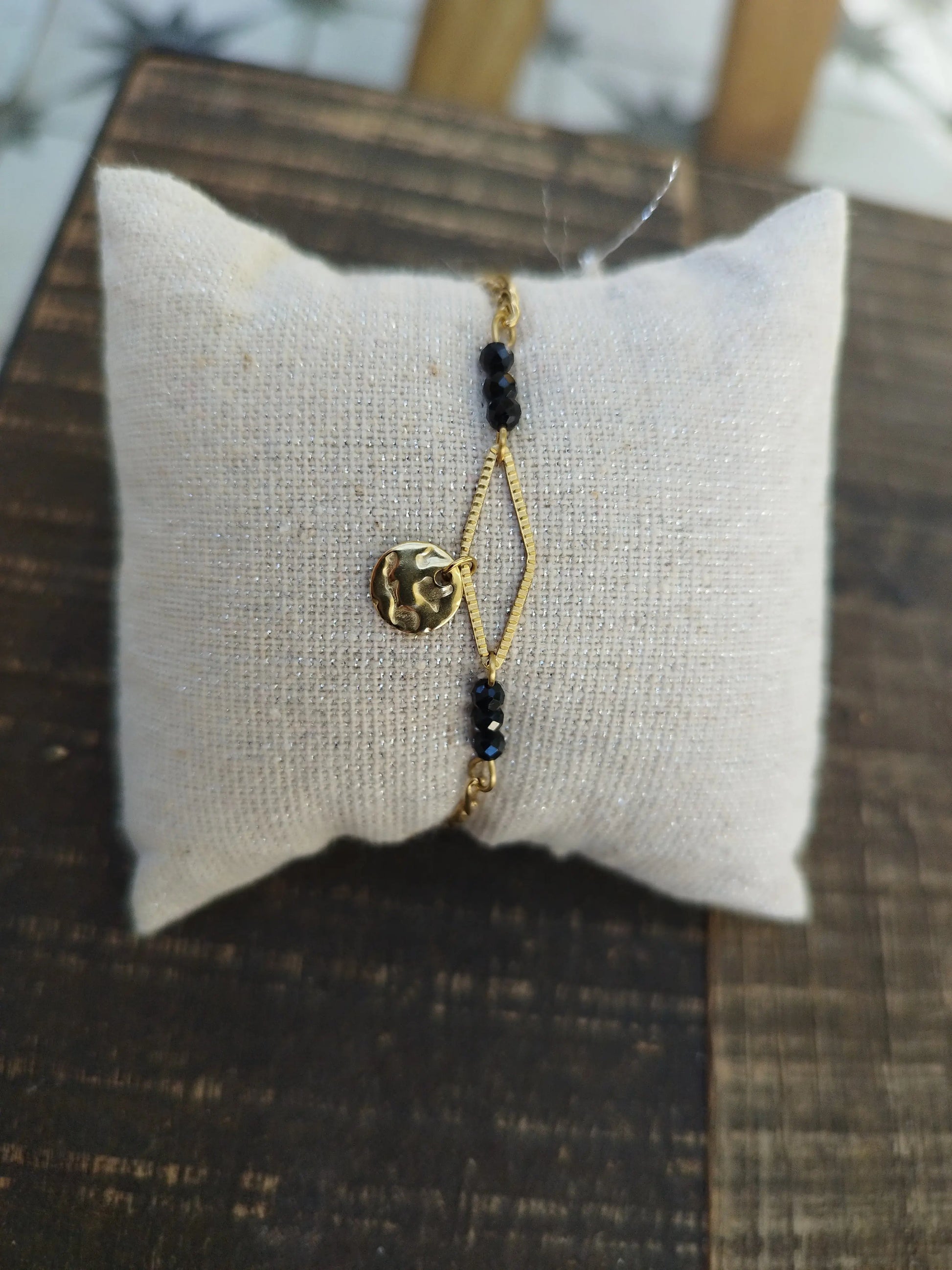 Bracelets Dorés Pierre Agathe Noire Eclat Paris