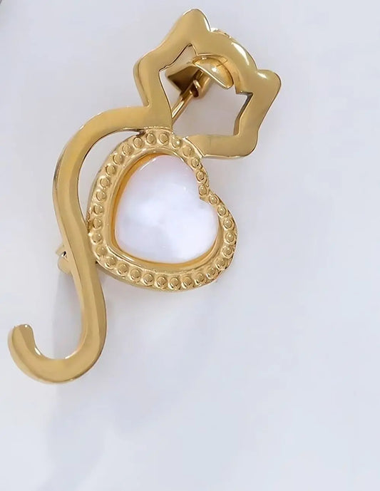 Broche dorée chaton avec cœur en acier inoxydable Eclat Paris