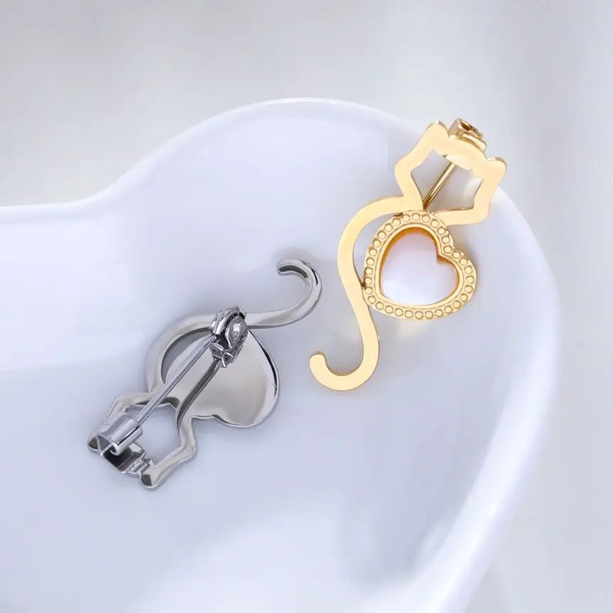Broche dorée chaton avec cœur en acier inoxydable Eclat Paris