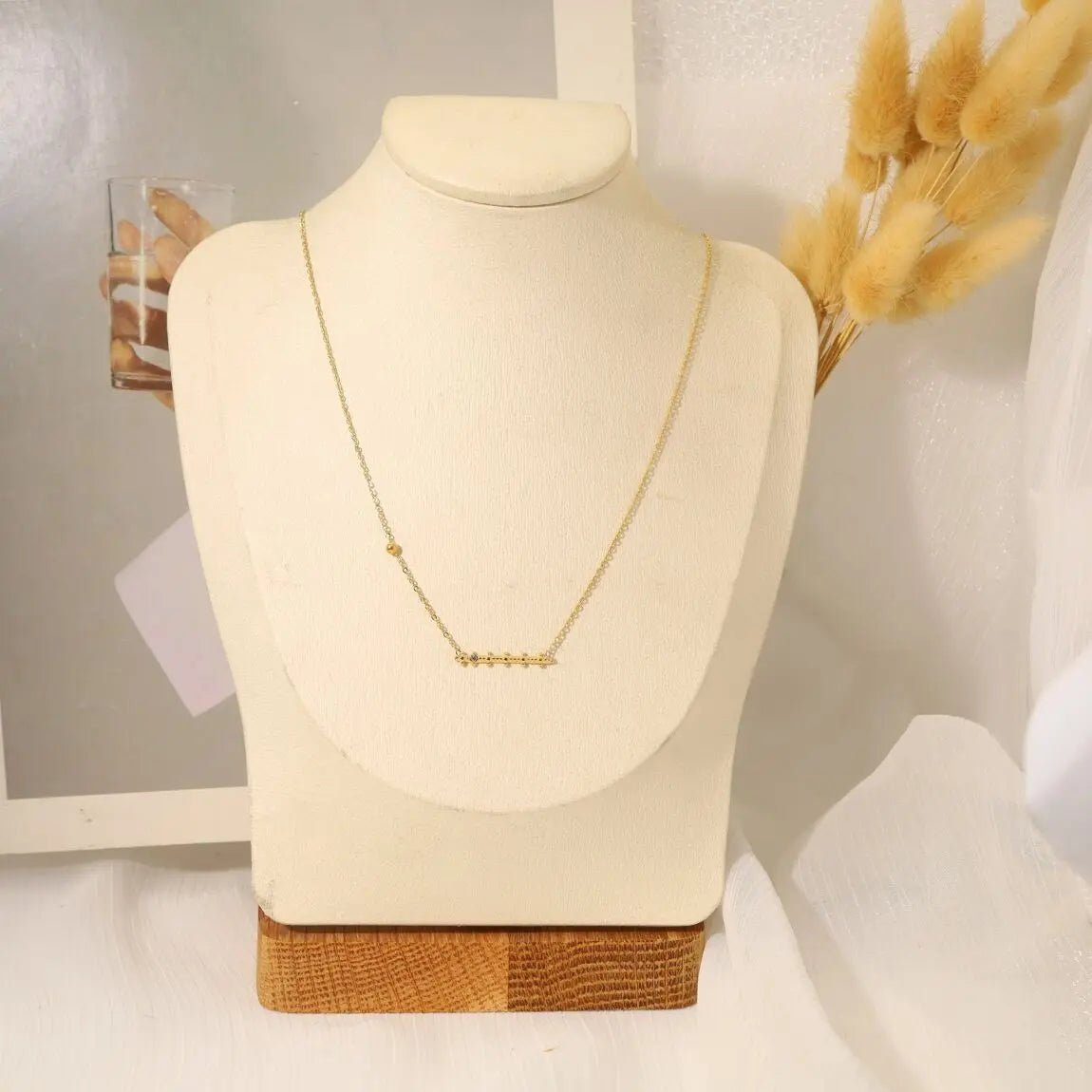 Collier chaîne dorée ligne Eclat Paris