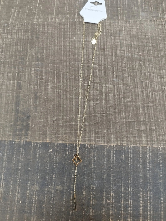 Collier doré, carré, en acier inoxydable Eclat Paris