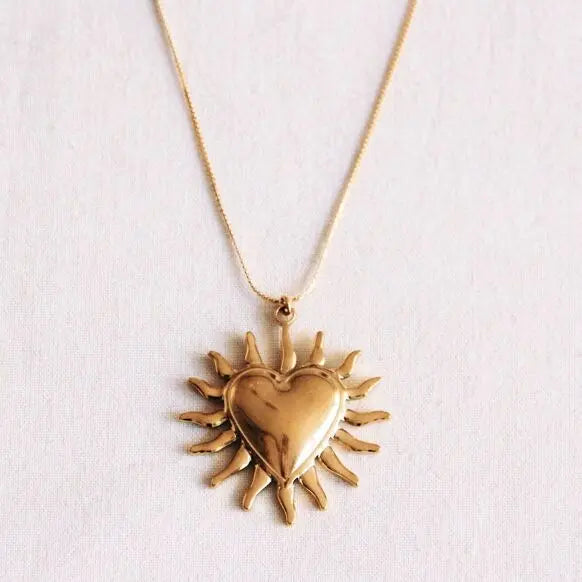 Collier long tressé avec cœur et rayons Bazou