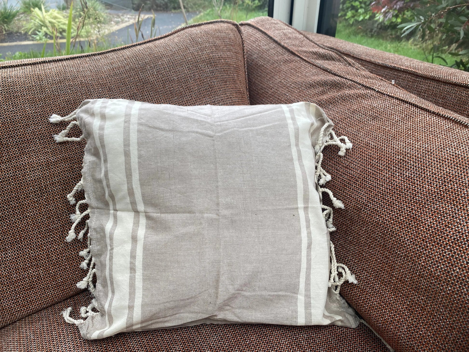 Coussin gris et écru (housse) Calma house