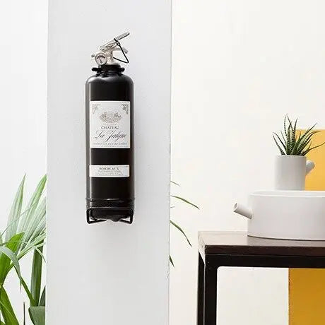Extincteur - Le vin du château Fire Design