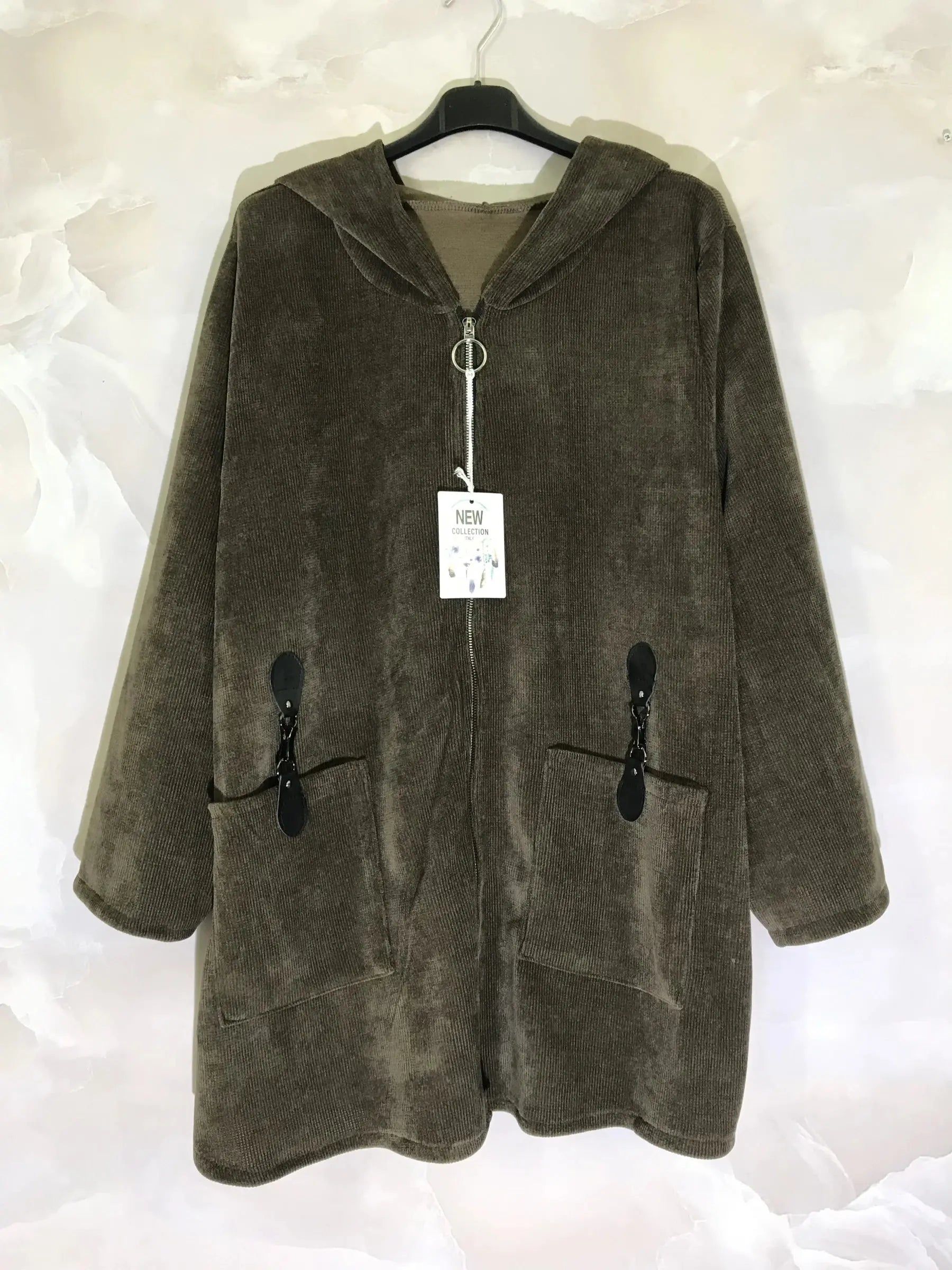 Gilet à capuche en velours avec accessoires sur les poches D&L CREATION