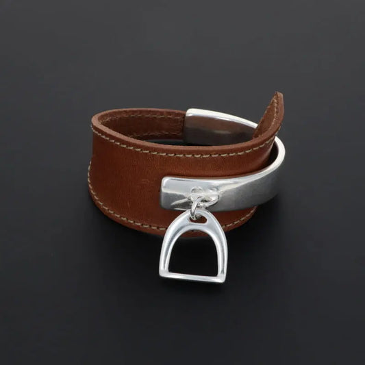 Manchette réglable en cuir et en plaqué argent, design étrier SECRET DE CUIR Secret de cuir