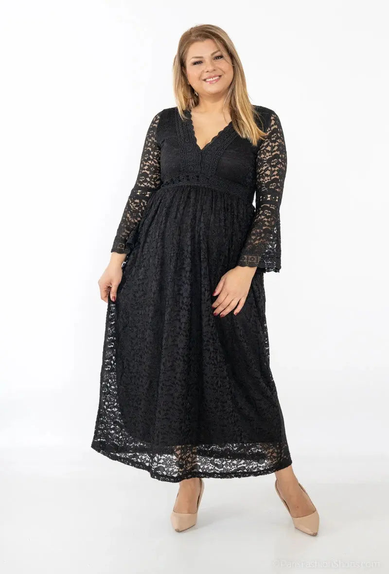 Robe noire élégante en dentelle délicate LilieRose