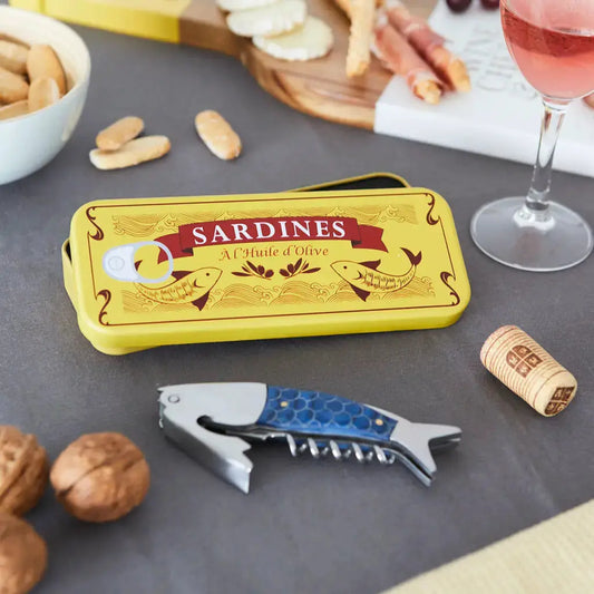 Tire-bouchon, sardines, canette Balvi